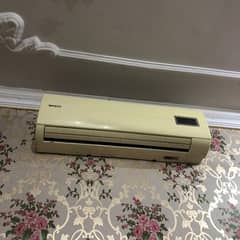 orient 1.5 ton indoor and outdoor in clean condition 10 by 10