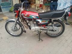 honda125 modified red/black golden nmbr all Punjab registrd