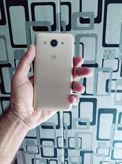 hauwei y3 1gb 8gb duel sim + memory card