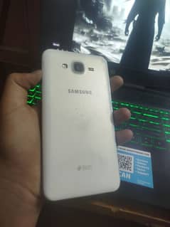 Samsung galaxy J7 - 4 GB -16 GB PTA APPROVED Total geion