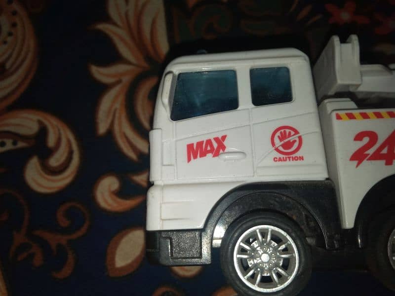 clean and new condition 1