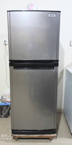 Orient fridge medium