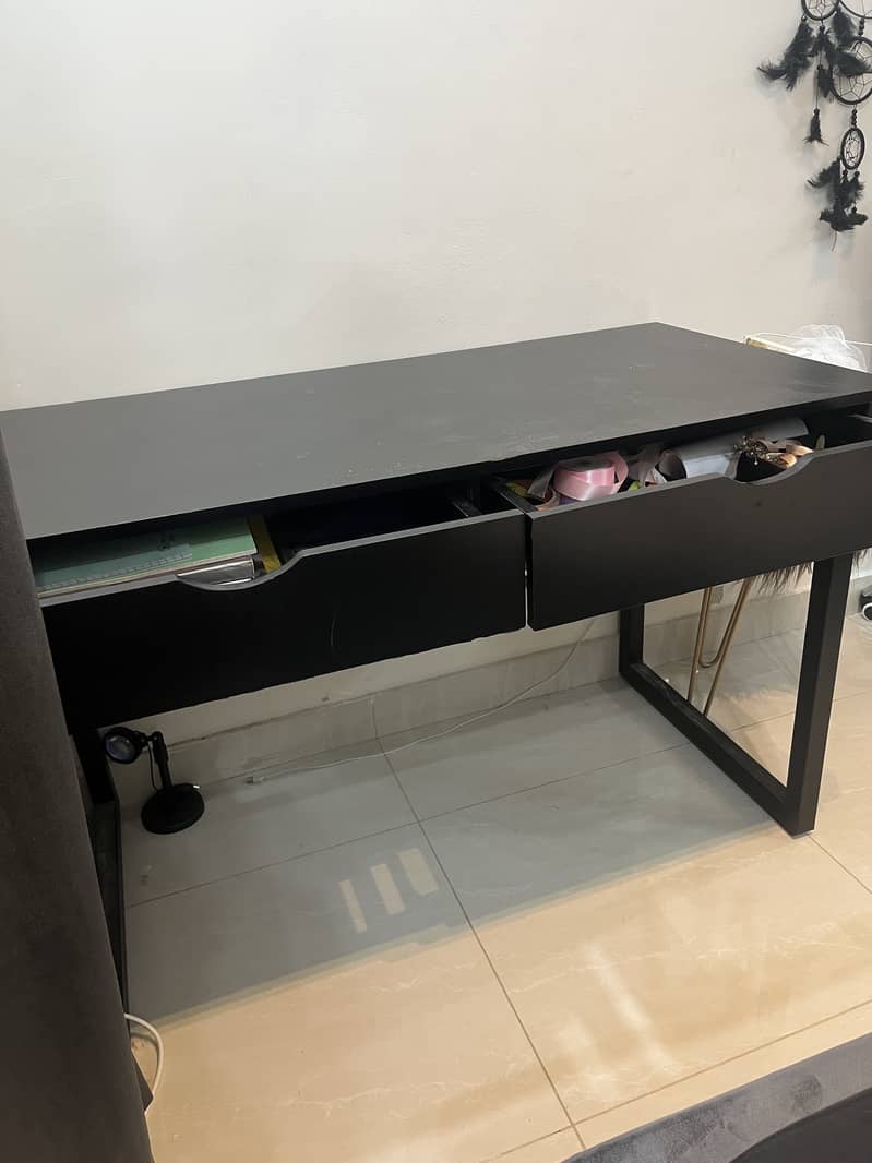 Study table/computer table 1