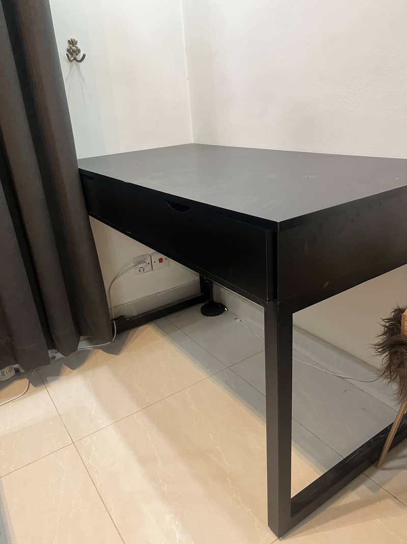 Study table/computer table 4