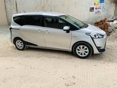 TOYOTA SIENTA X