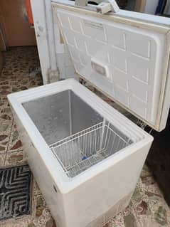 pel deep freezer in working condition