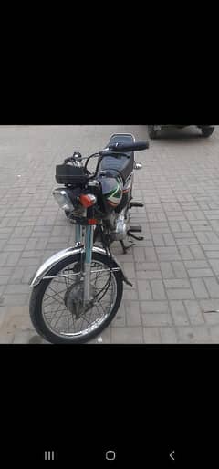 Honda 125 urgent sale 1st owner orignel engine pack no one work