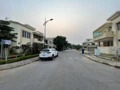 Plot For Sale Sector J Corner Boulevard Possession Utility Paid 3 Marla Extra Land Not Paid Near To Civic Zone Prime Location Bahria Enclave Islamabad