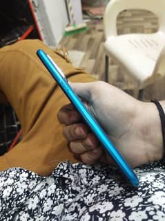 realme 5i