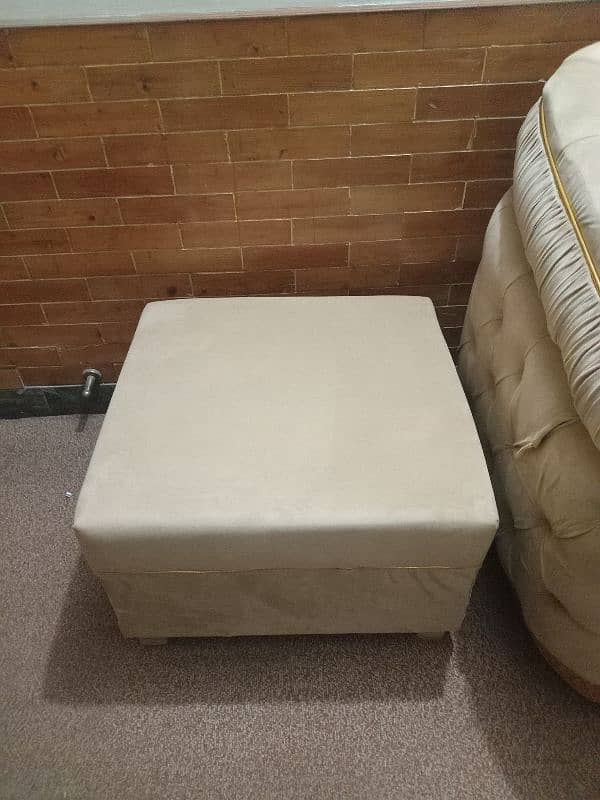 L Shape Sofa with cushions & 2 side tables 3