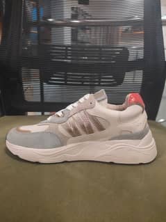 Leather shoes
