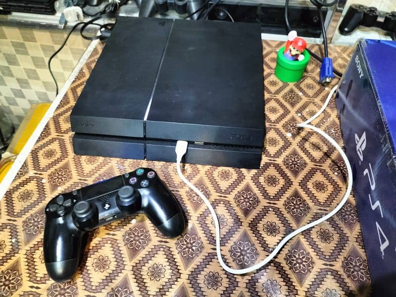 PS4 FAT Model 1200 Storage 1TB 4 Games  1 wirless orginal contoler 1