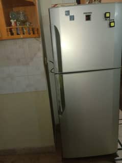Urgently sale of refrigerator