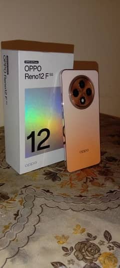 Condition 10/10, 5 months Warranty, box and Original Charge