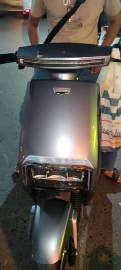 YJ Future Cruise Scooty For Sale