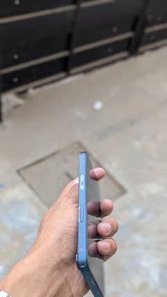 I phone 13 128 JV