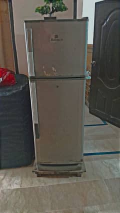 Dawlance Refrigerator Medium Size