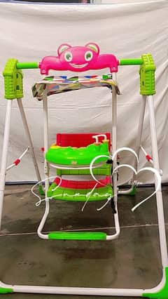Baby Swing in Excellent Condition | Gently Used