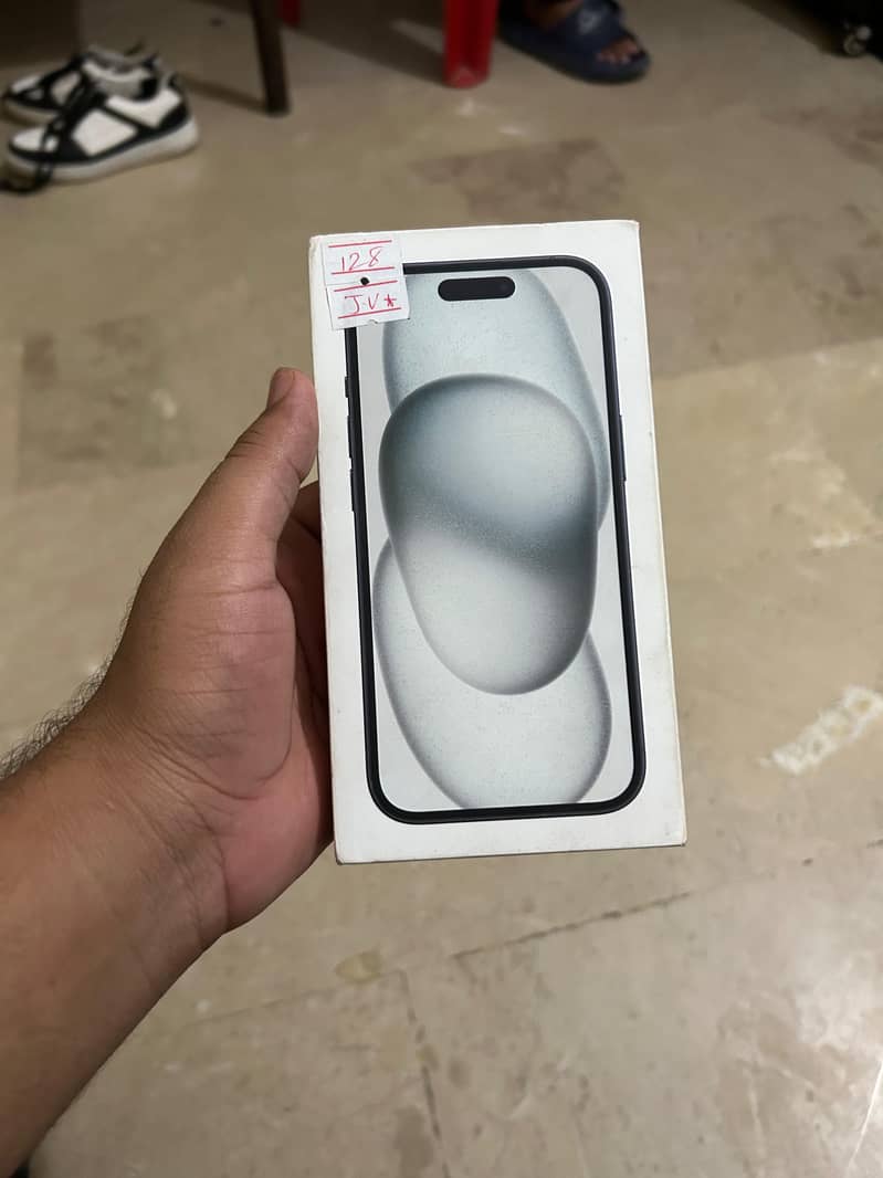 Iphone 15 Jv non pta 10/10 condition with full box 7