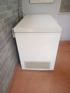 Deep freezer