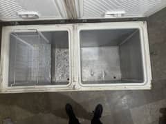 Waves deep freezer double door