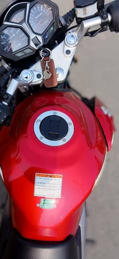 4:55Suzuki GSX 125 | Model 2025 | First. . . Rs 490,000*
