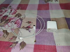 Branded Iphone charger + lightning cable