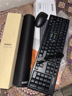 A4ECH Original wireless keyboard & Mouse + Aukey original mouse pad