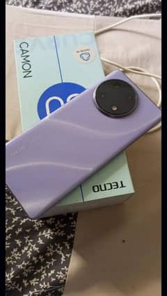 Tecno camon 30s 8+8/256 GB.
