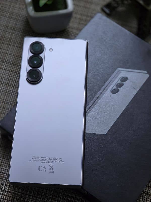 Samsung Galaxy Z Fold 6 Non PTA Non Active 1