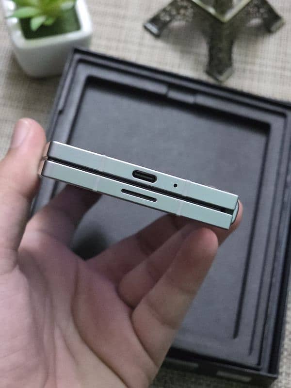 Samsung Galaxy Z Fold 6 Non PTA Non Active 8
