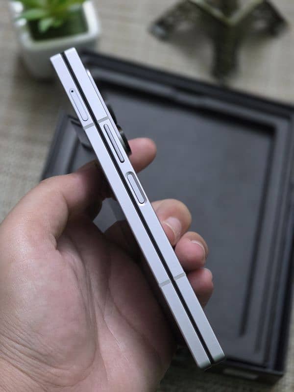 Samsung Galaxy Z Fold 6 Non PTA Non Active 11