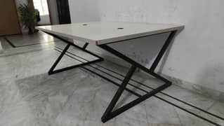 4 person table