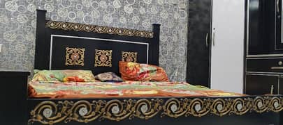 Queen size bed