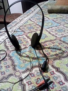 head phone for sell 1,2 bar he use kie hen