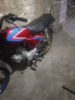 engine genwine ha sb Kuch ok ha I need money 03297959257