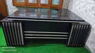 Executive CEO Beautiful Office Table in 10/10 condition
