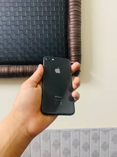iPhone 8 64GB