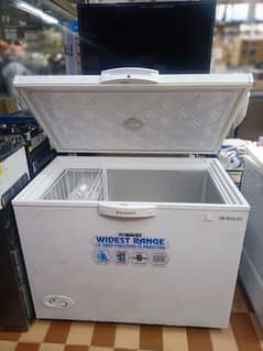 Deep freezer vertical upright inverter