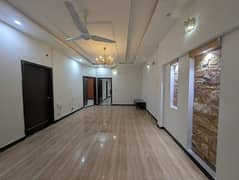 10 Marla Hosue For Rent