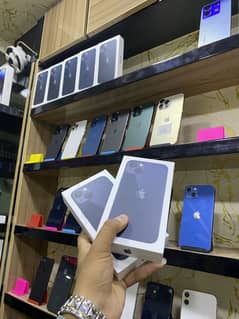 I phone 13 box pack