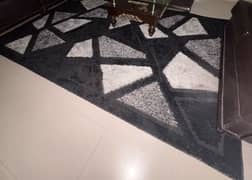 BRAND NEW CARPET CENTER PIECE