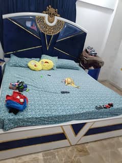 Lassani wood King Size bed, 2 side tables, 3 door cupbd and TV unit