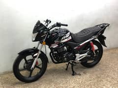 Honda cb150f 2024 model ( golden num )