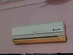 Split Ac SG