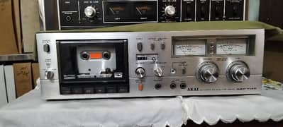 Akai cassette player mode 715D