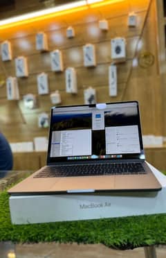 macbook Air M2 model 2022