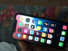Iphone 11 full lush condition 64 gb with box  black color 88 Bh