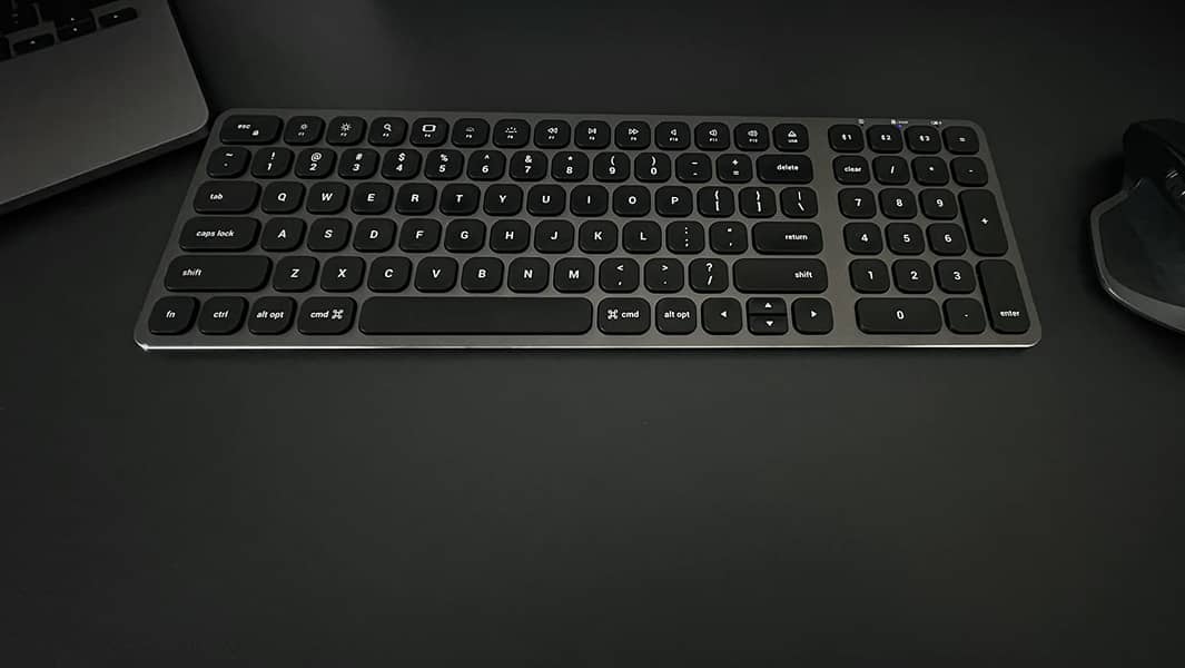 Apple MacBook Mac Mini Type C Bluetooth 5.0 Backlit Keyboard Satechi 2