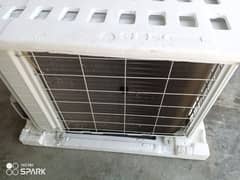 Gree AC and DC inverter 1.5ton my what's no 0325---15-12---133